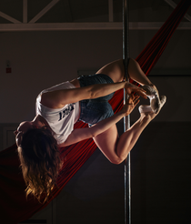 Height-Adjustable Home Pole Dance Kit - Uplift Active